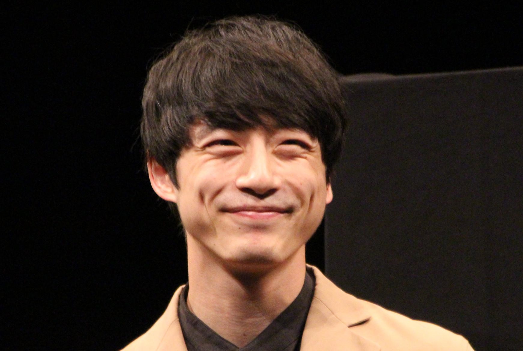 えくぼは魅力的だと考えられますか?